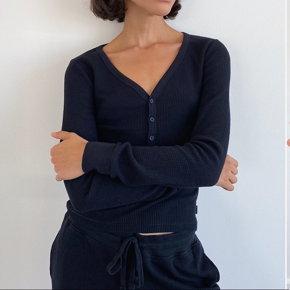 NWT Aritzia TNA Thermal Henley